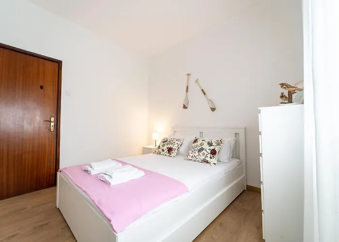 Appartement Casino And By House And People